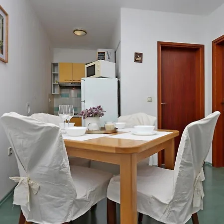 With Parking Space Silo, Krk - 25496 Apartman Šilo